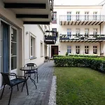 Atrium - Old Town Luxury Apartments - By Upstairs