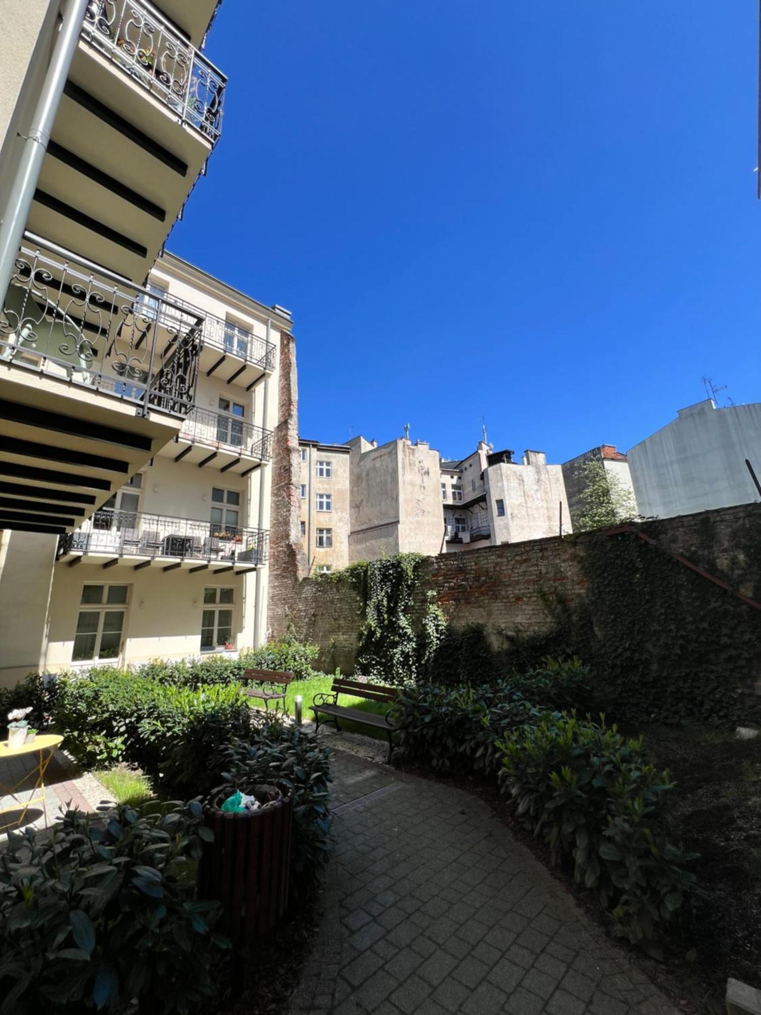 Atrium - Old Town Luxury - By Upstairs Apartment *