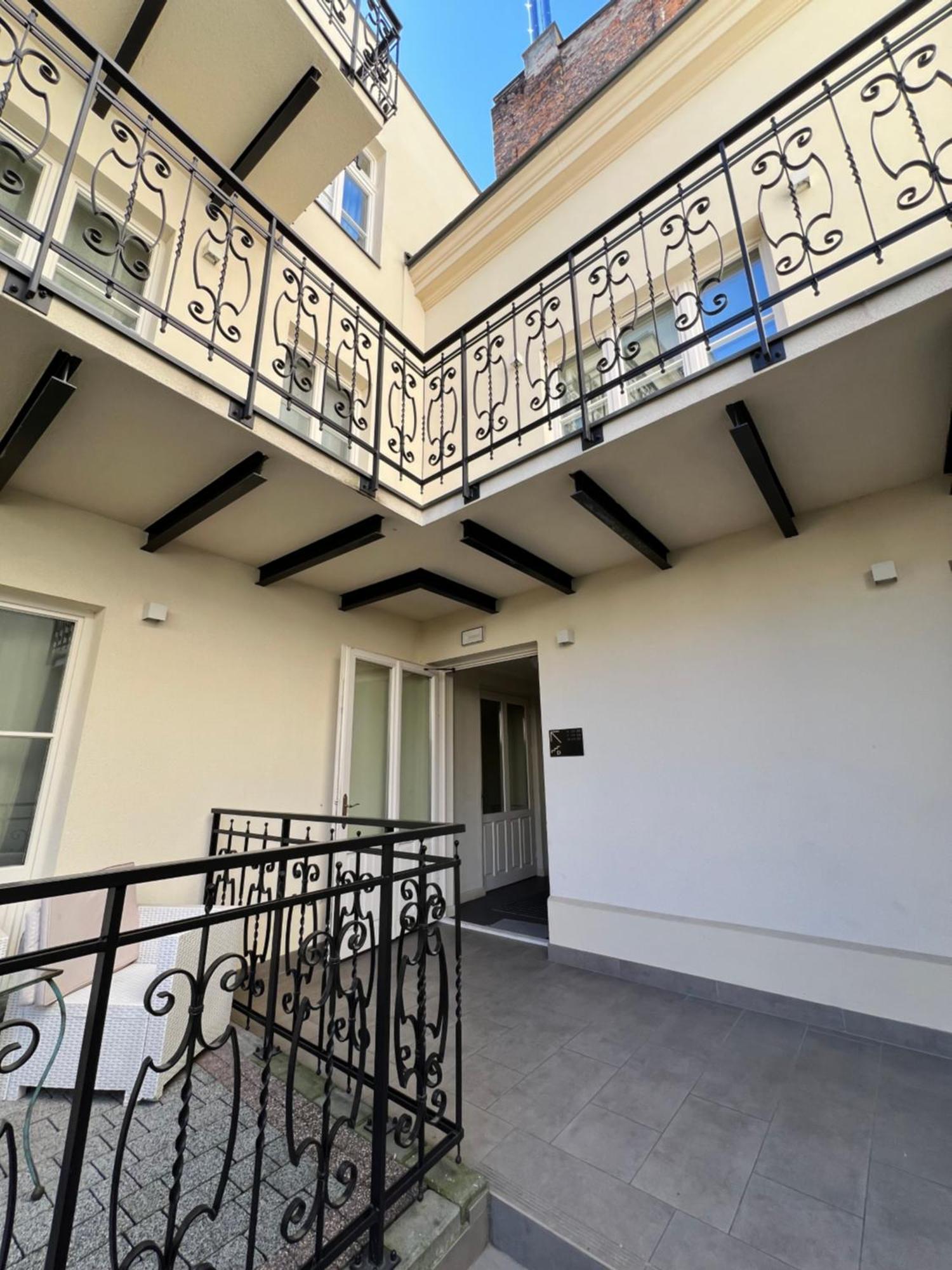 Apartment Atrium - Old Town Luxury - By Upstairs Krakau
