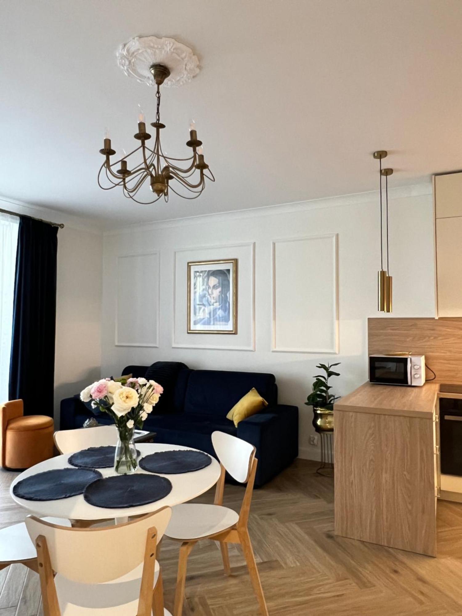 Atrium - Old Town Luxury - By Upstairs Apartment Krakow